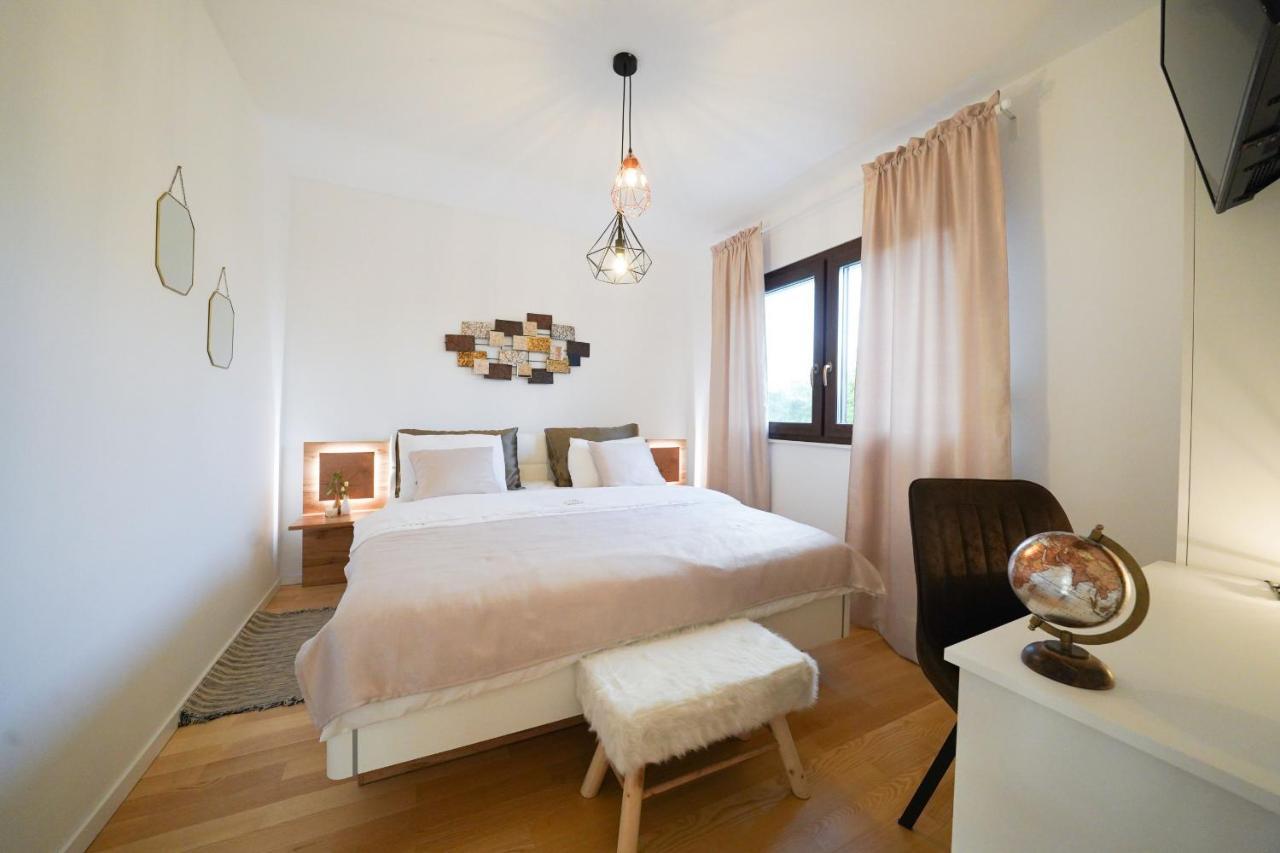 Villa Suncica Sukošan Esterno foto