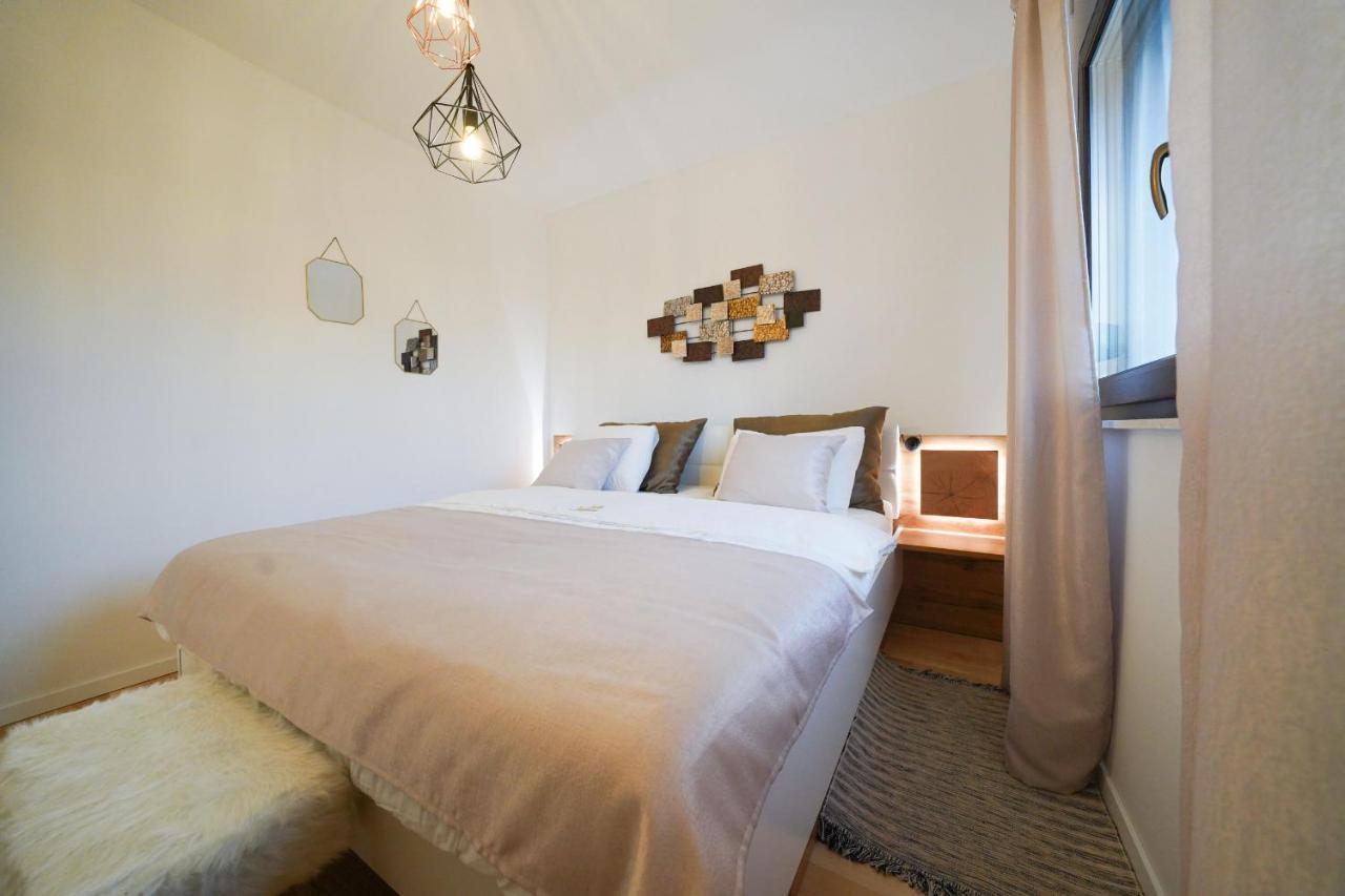 Villa Suncica Sukošan Esterno foto